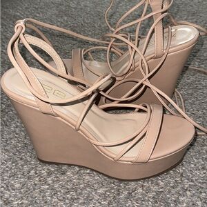 Tan Wedge Sandals with Strappy Design and Ankle Strap